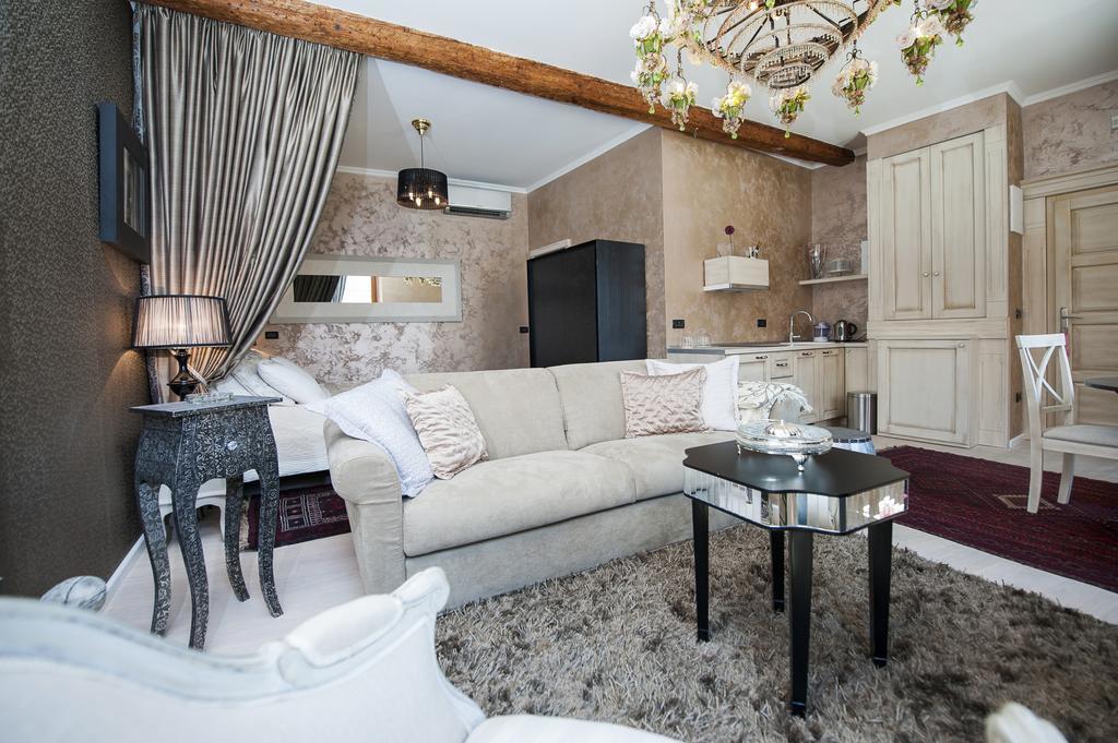 Apartment Piazza Rovinj Bagian luar foto